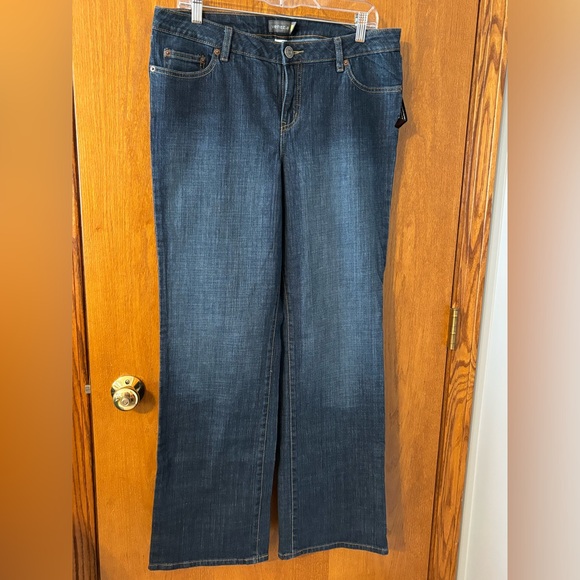 Venezia Stretch Bootcut Jeans Women's‎ Size 2 Average Blue Mid Rise 5-Pocket NWT - Picture 1 of 7